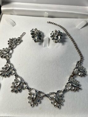 Coro Floral Statement Necklace and Clip-On Earrings Set